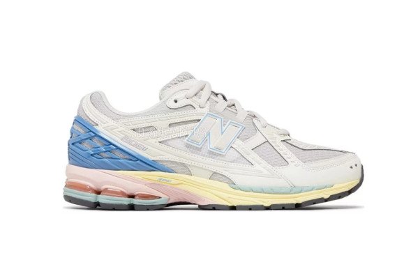 Женские кроссовки New Balance 1906U Angora Blue Pink